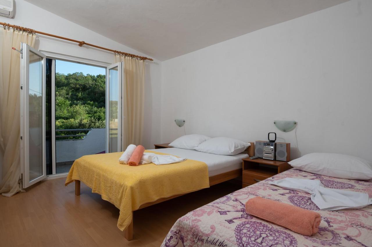 Marina'S Apartments ราชานาส ภายนอก รูปภาพ