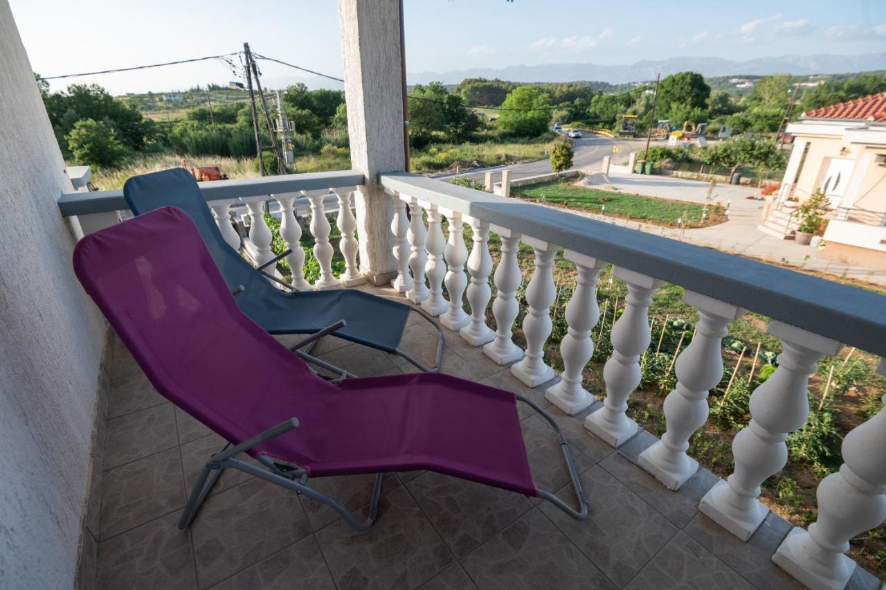 Marina'S Apartments ราชานาส ภายนอก รูปภาพ